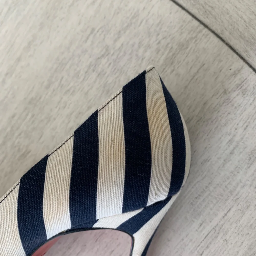 Christian Louboutin Blue/Ivory/Red Stripe Pumps sz 40 - Picture 7 of 12